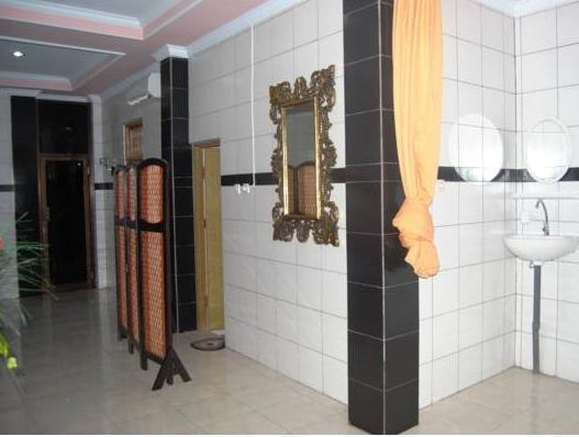 Vaccinated Staff - Oyo 3523 Gong Corner Homestay Кута Экстерьер фото