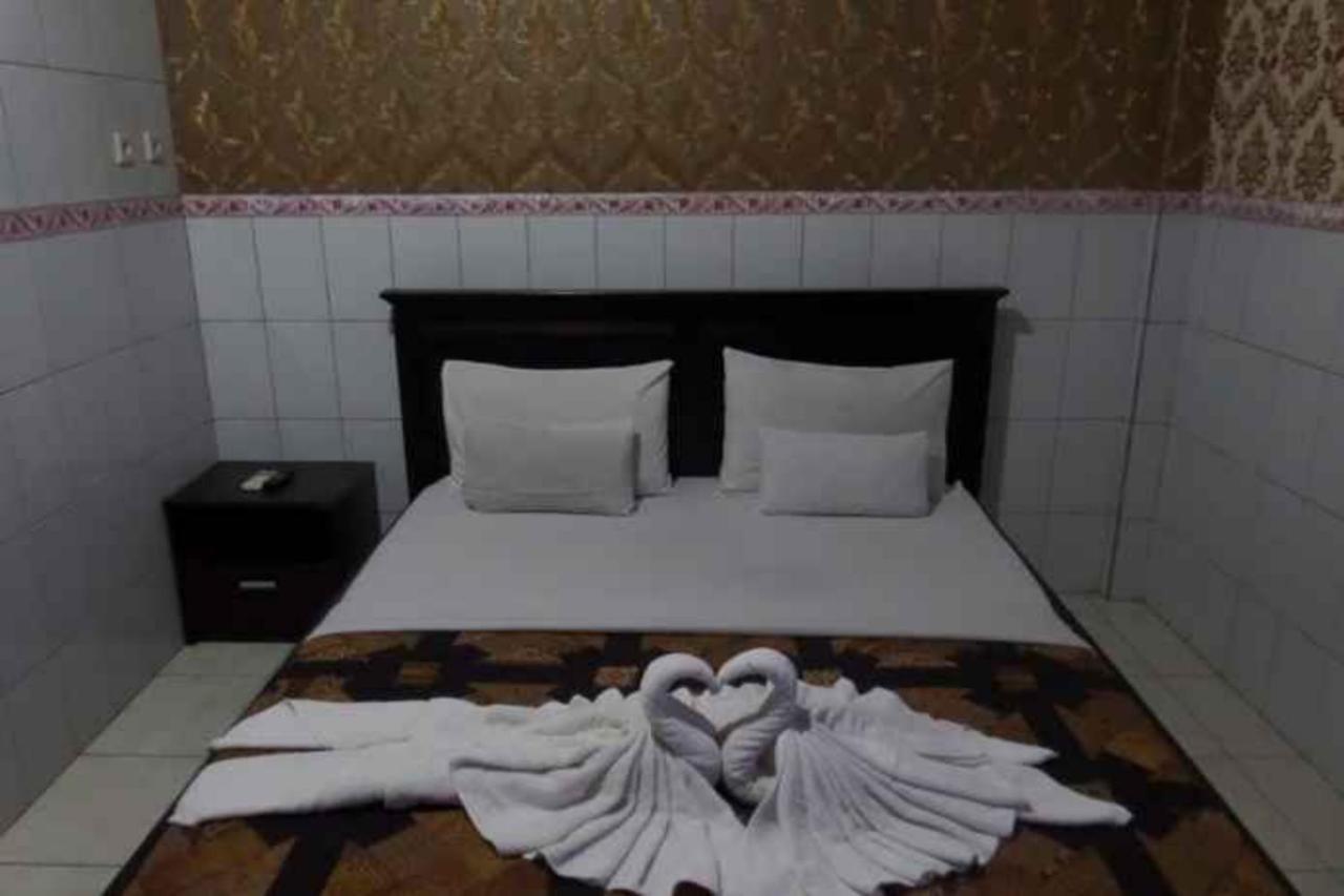 Vaccinated Staff - Oyo 3523 Gong Corner Homestay Кута Экстерьер фото
