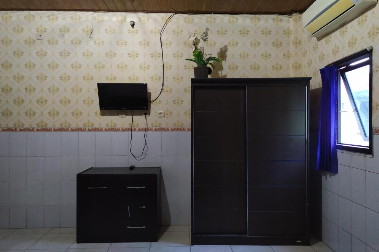 Vaccinated Staff - Oyo 3523 Gong Corner Homestay Кута Экстерьер фото