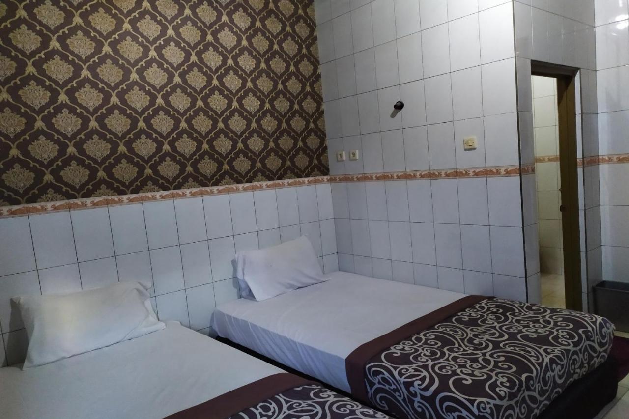 Vaccinated Staff - Oyo 3523 Gong Corner Homestay Кута Экстерьер фото